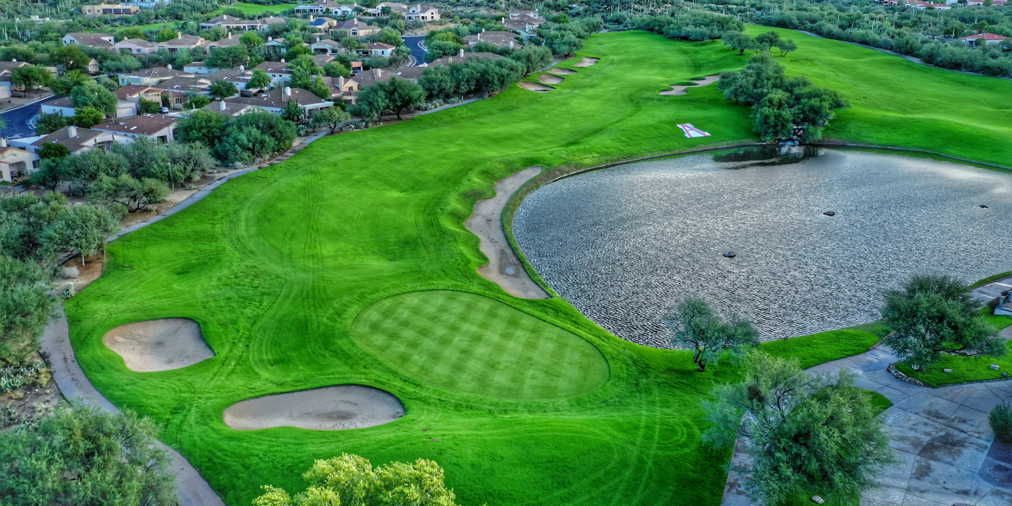 Landscape putting greens and fairway photo of the Arizona National Golf Club golf course