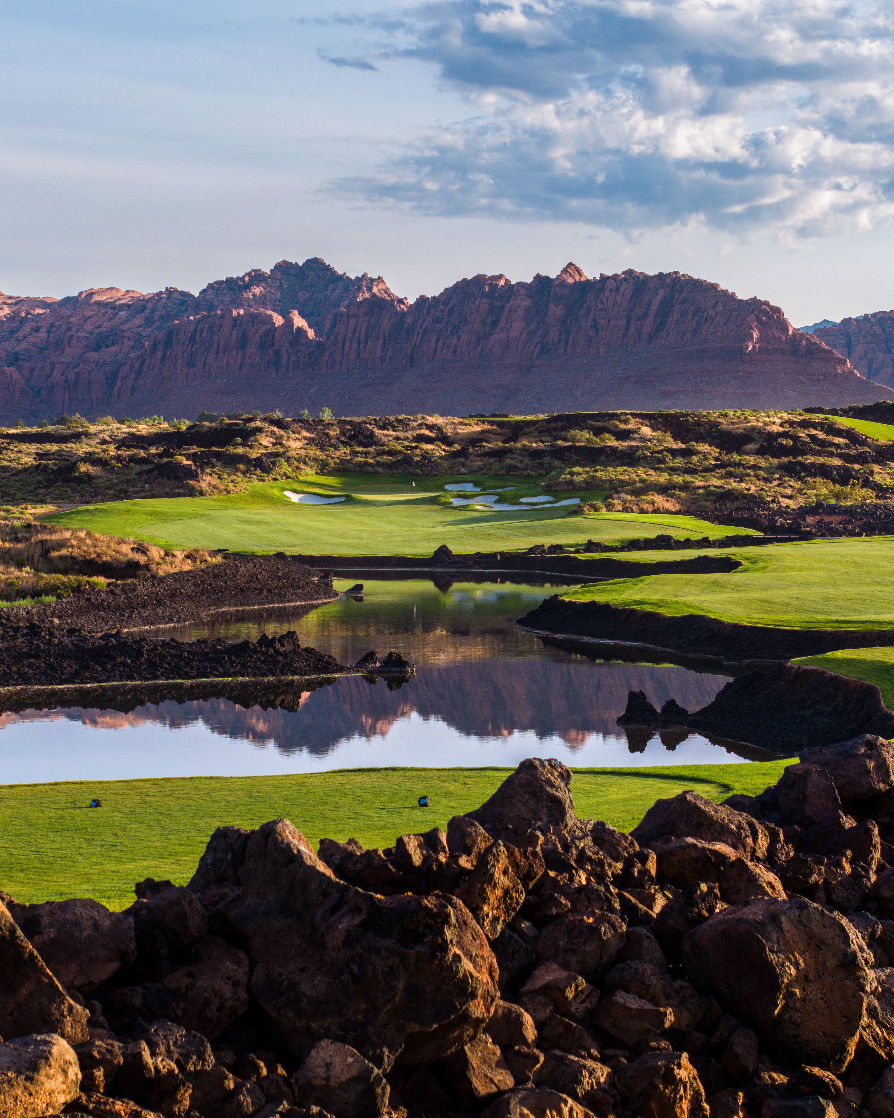 Landscape putting greens and fairway photo of the Black Desert golf course