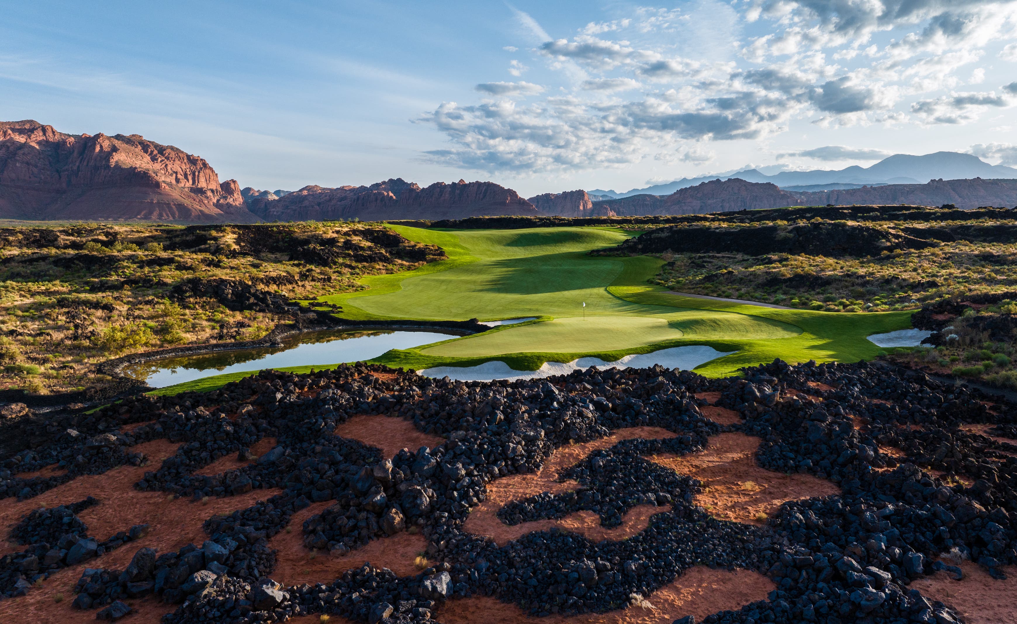 Landscape putting greens and fairway photo of the Black Desert golf course
