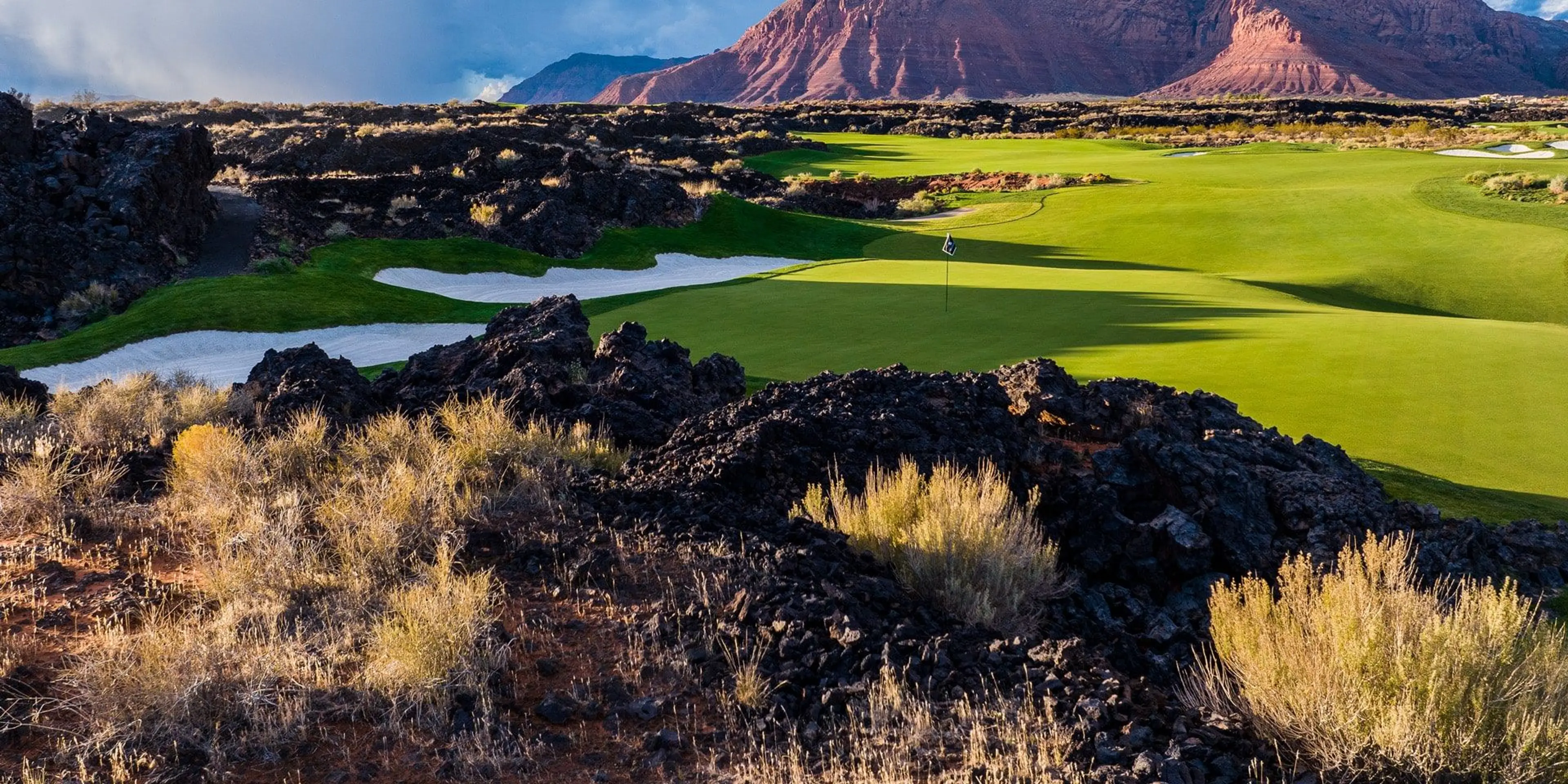 Landscape putting greens and fairway photo of the Black Desert golf course