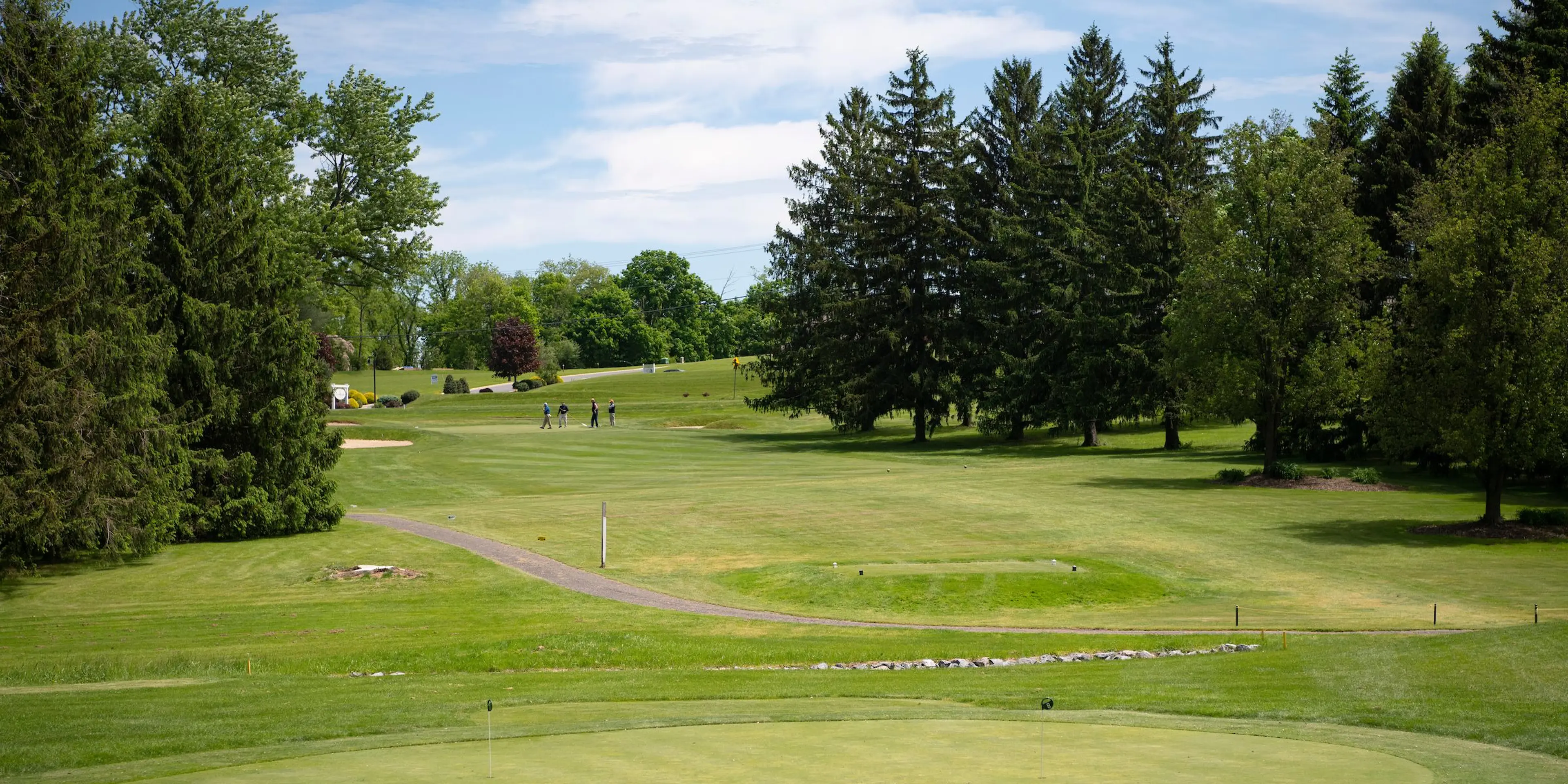Landscape putting greens and fairway photo of the Bucknell Golf Club golf course