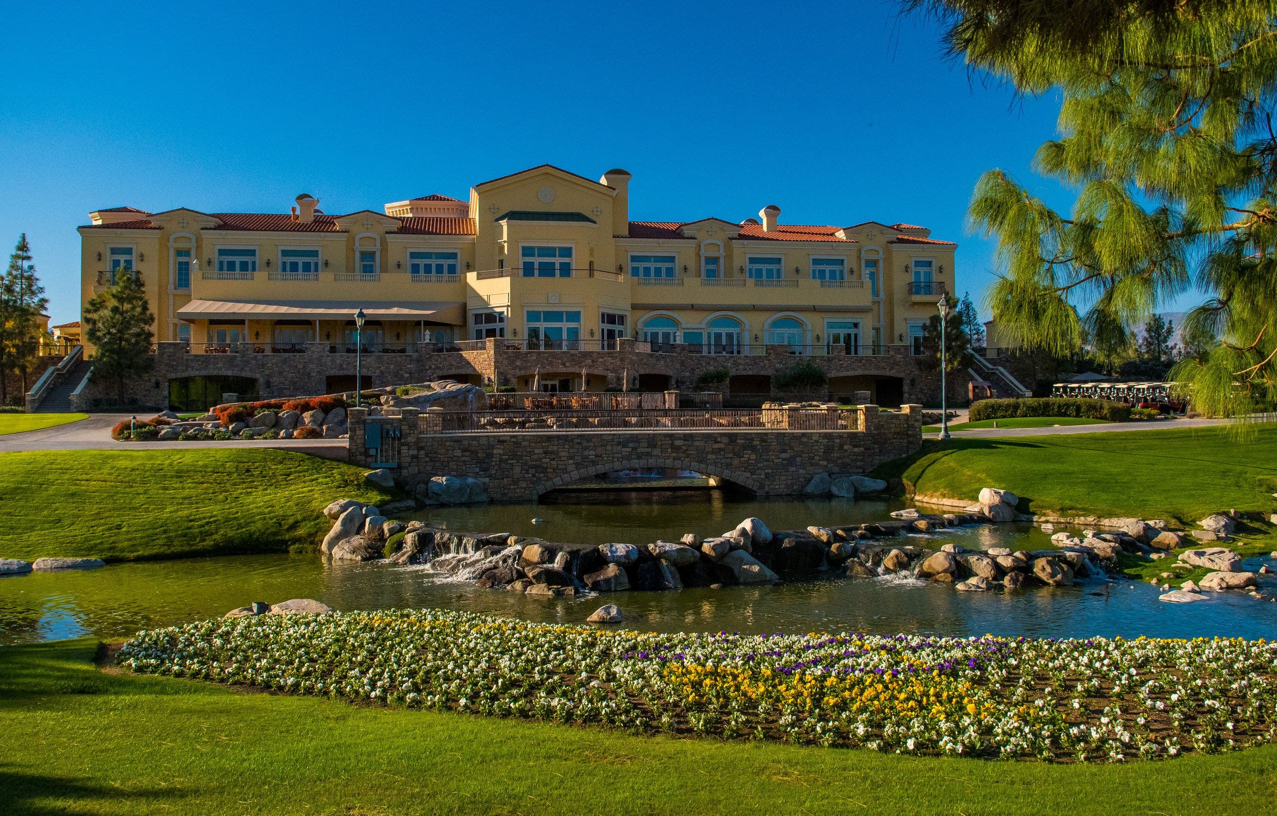 Landscape putting greens and fairway photo of the Classic Club golf course