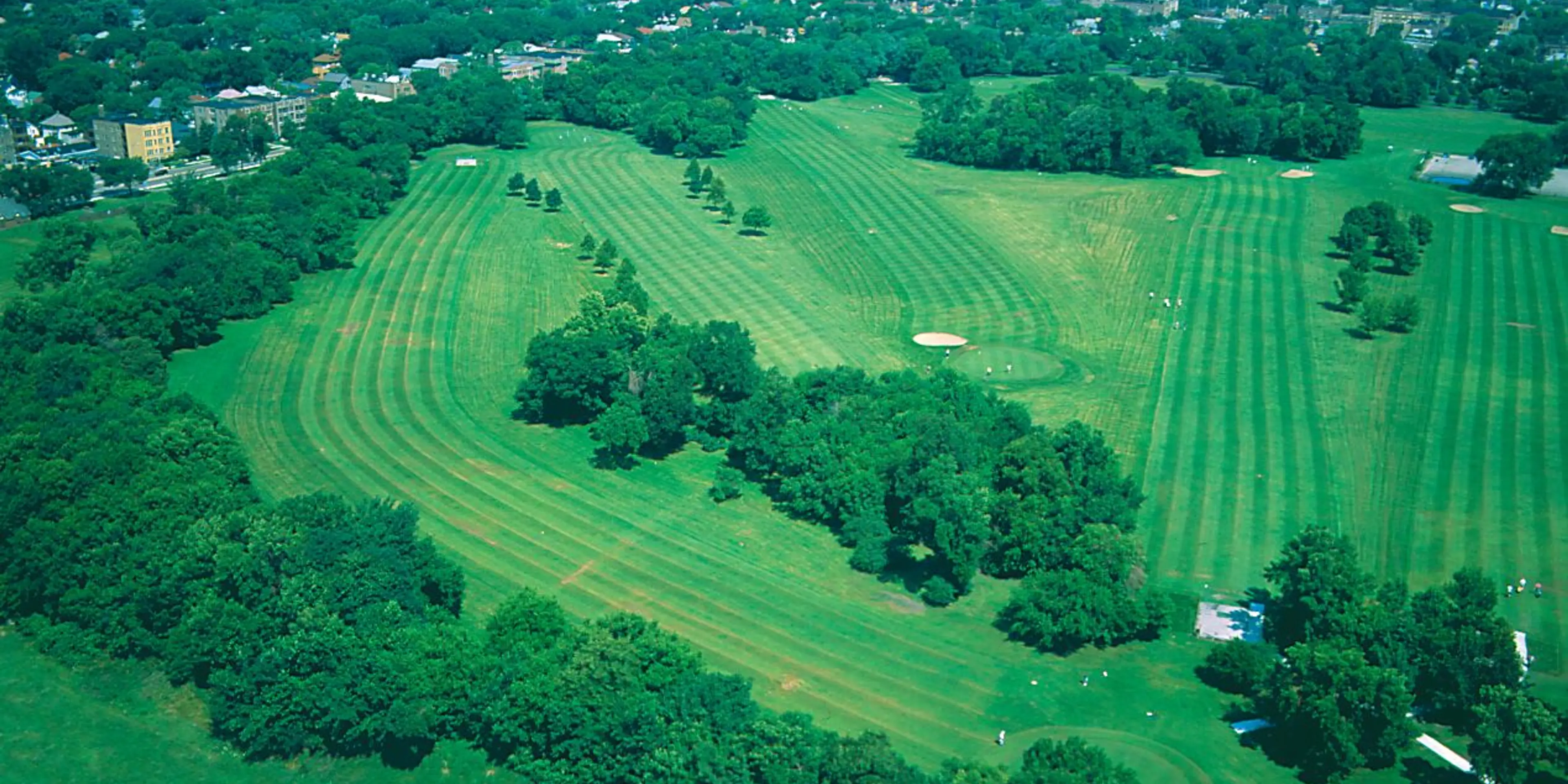 Landscape putting greens and fairway photo of the Columbus Park Golf Course golf course