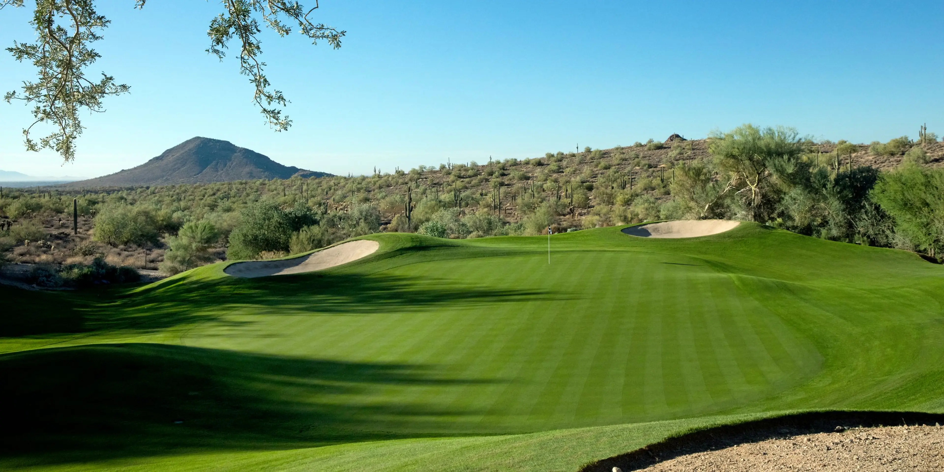 Landscape putting greens and fairway photo of the Eagle Mountain Golf Club golf course