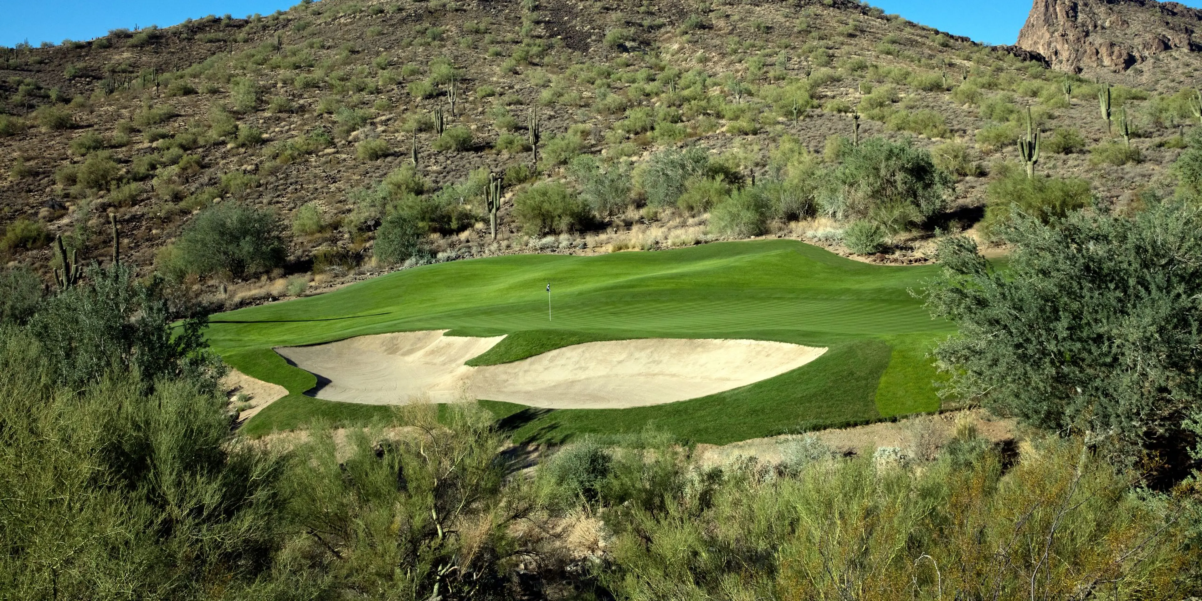 Landscape putting greens and fairway photo of the Eagle Mountain Golf Club golf course