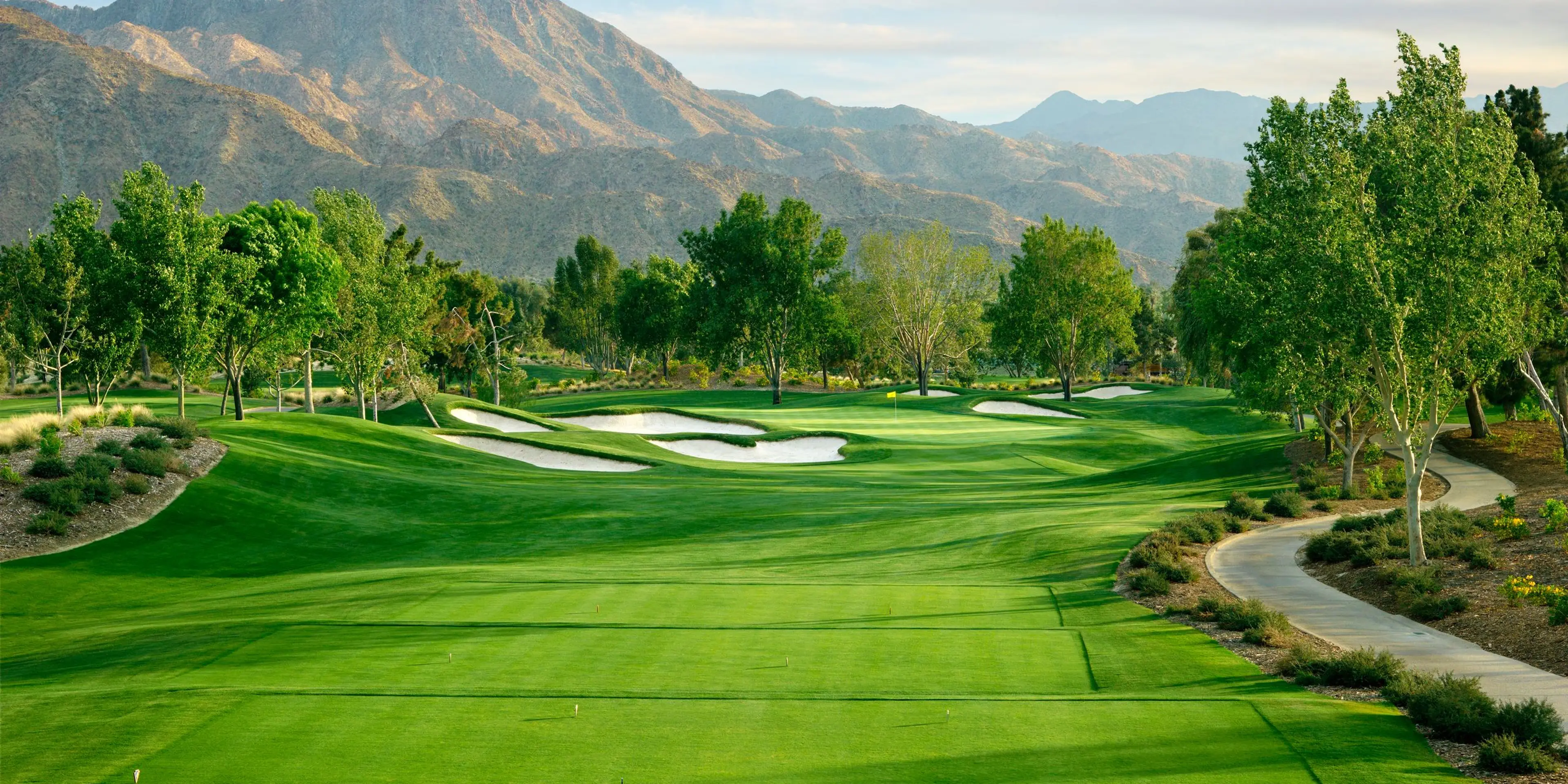 Landscape putting greens and fairway photo of the Indian Wells Golf Resort golf course