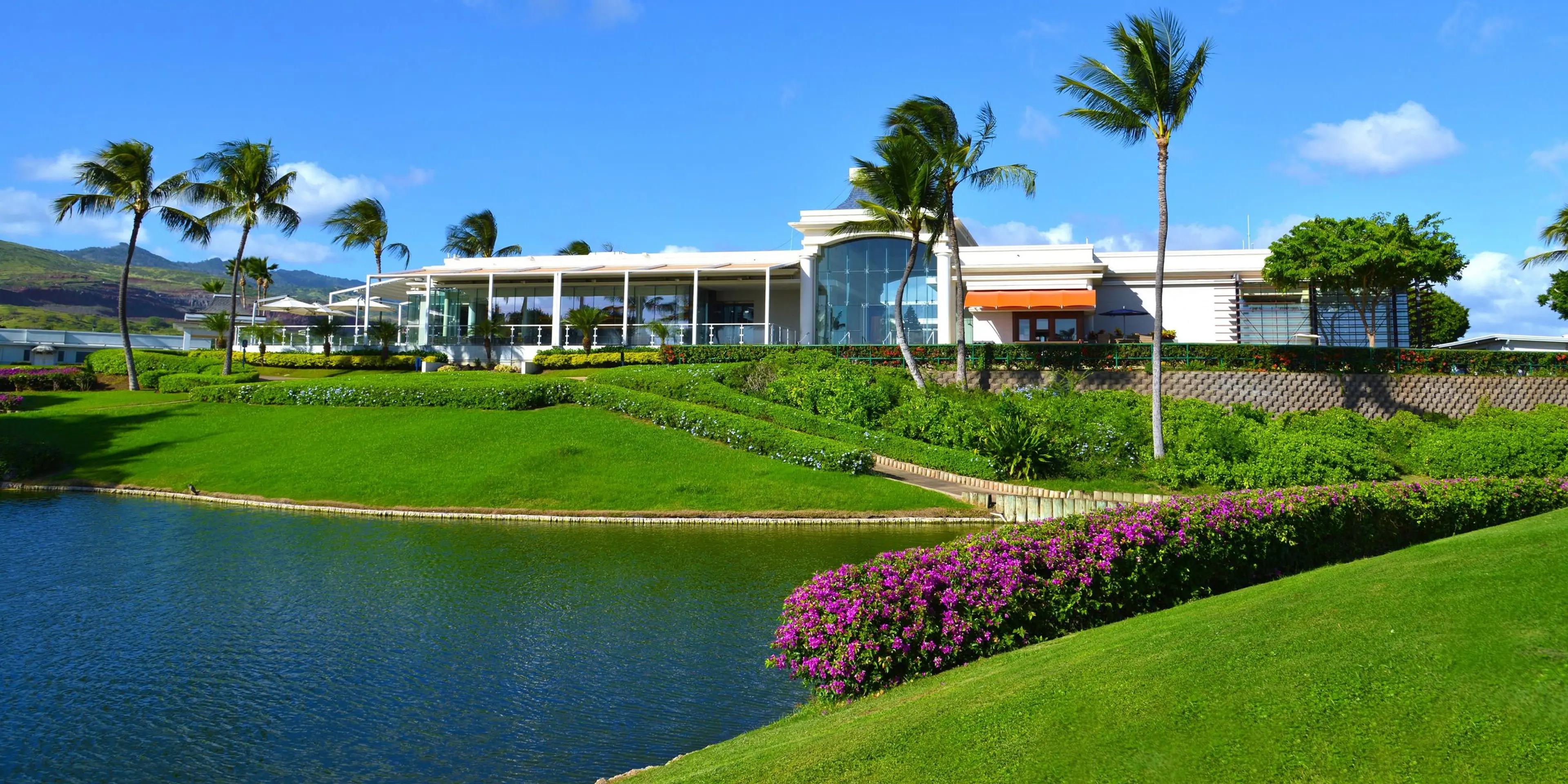 Landscape putting greens and fairway photo of the Kapolei Golf Club golf course