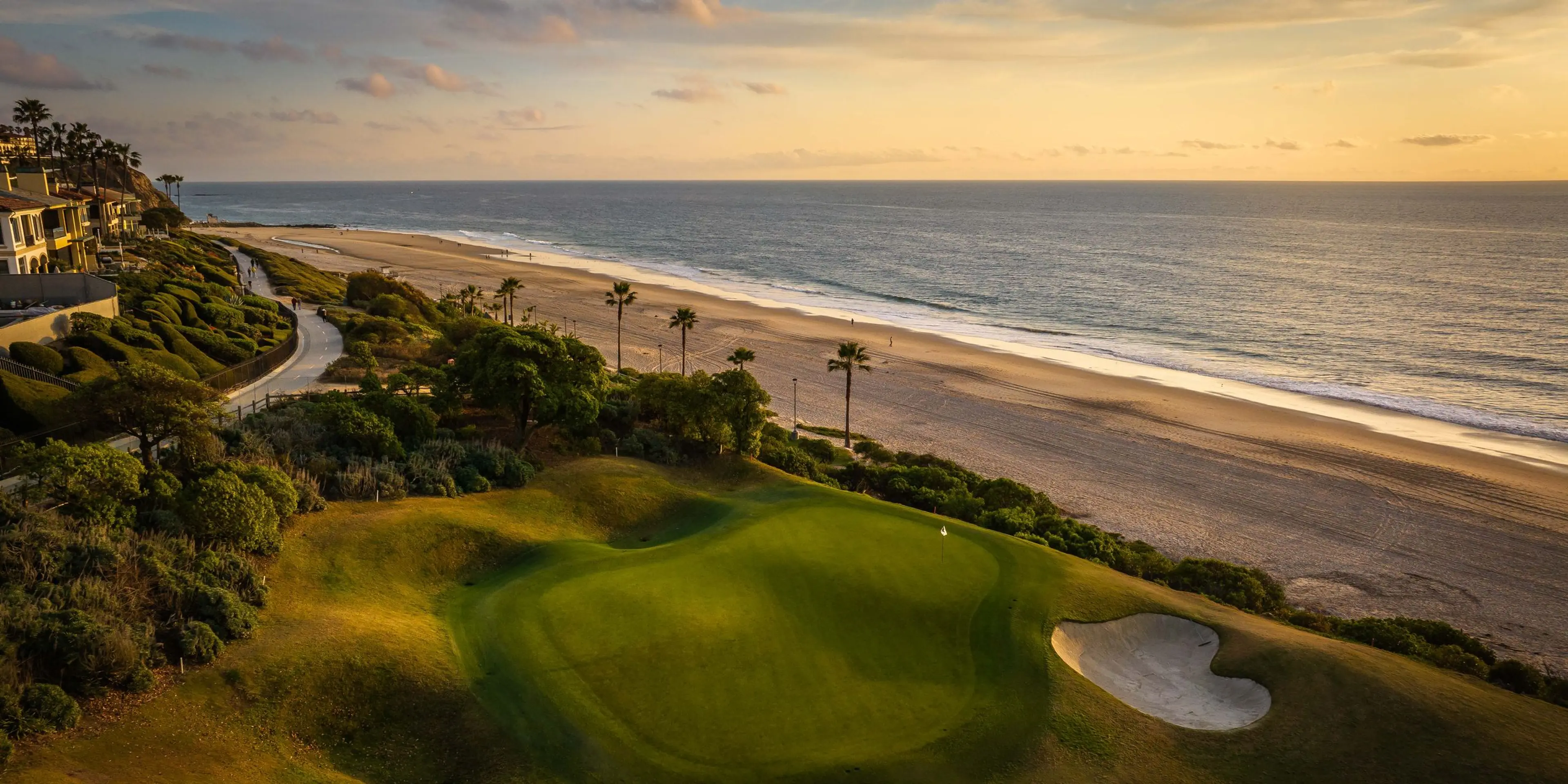Landscape putting greens and fairway photo of the Monarch Beach Golf Links golf course