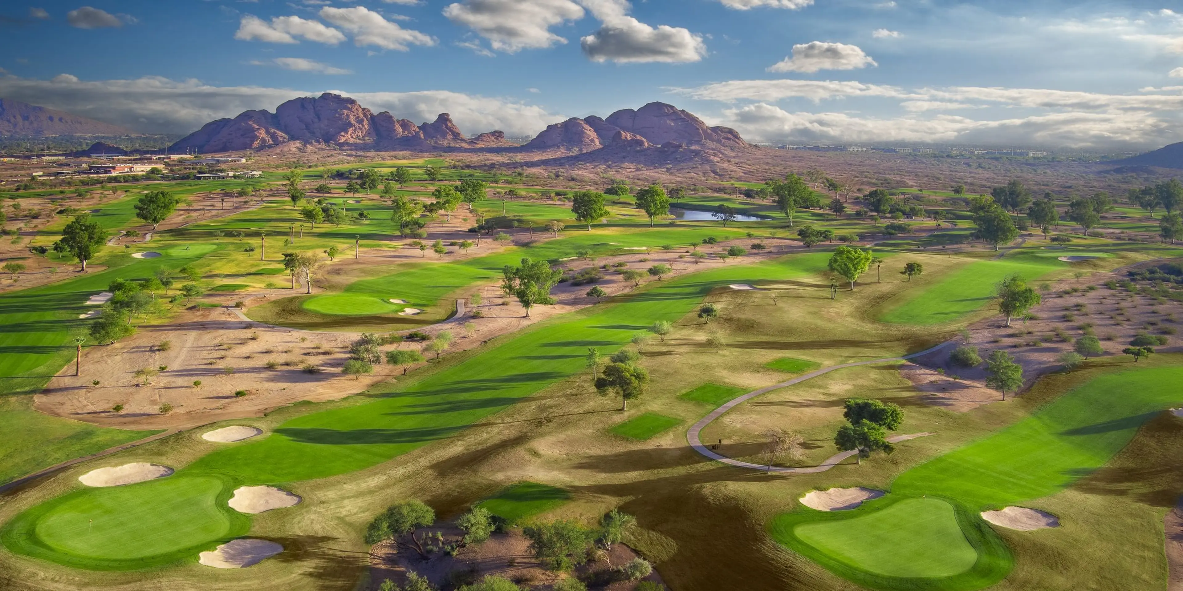 Landscape putting greens and fairway photo of the Papago Golf Club golf course