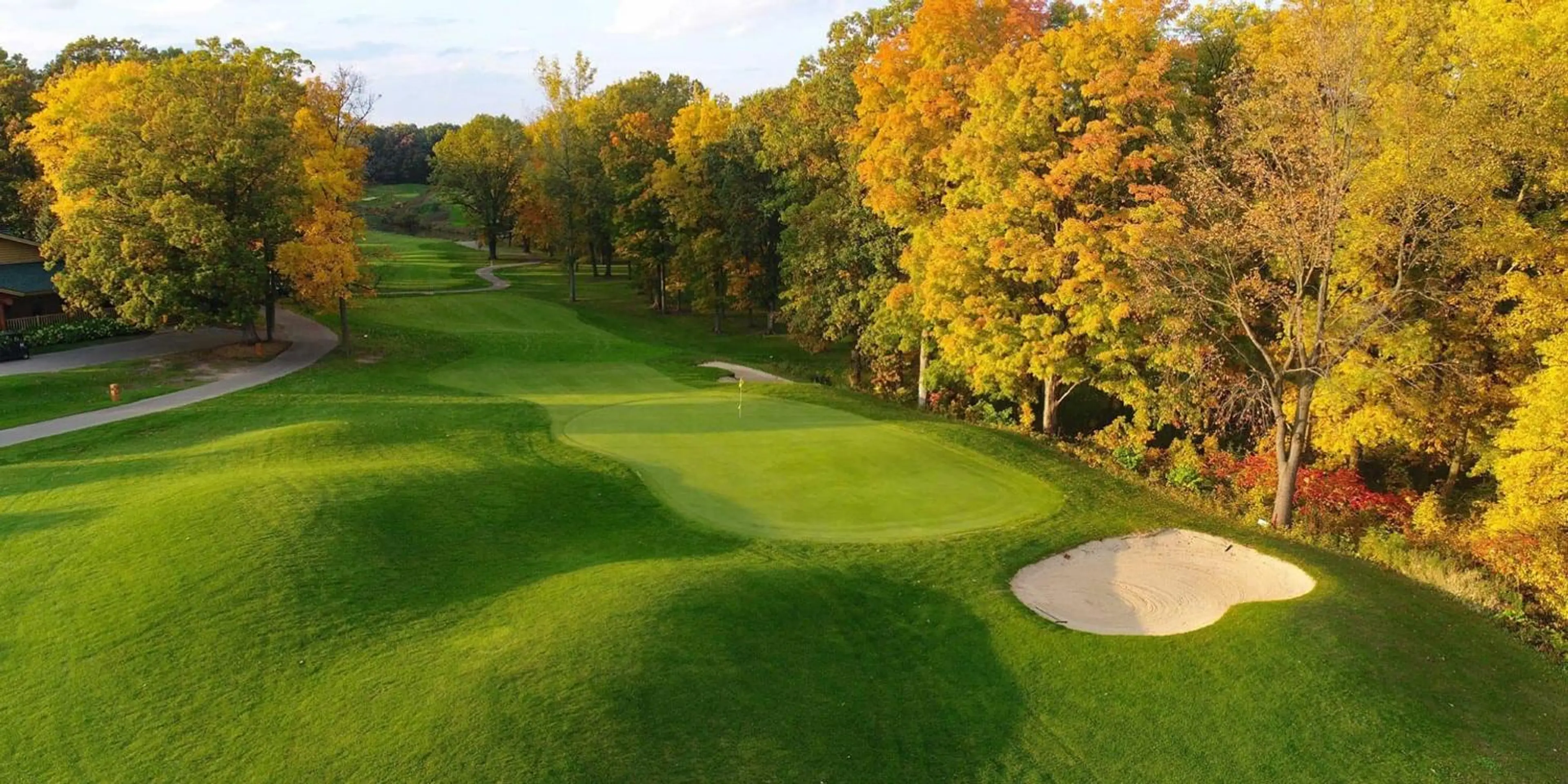 Landscape putting greens and fairway photo of the PohlCat Golf Course golf course