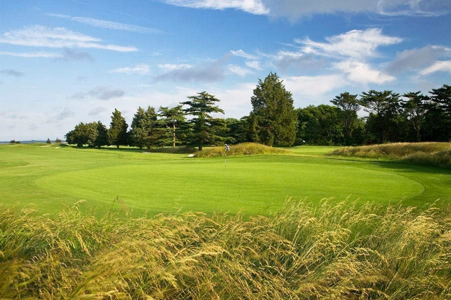 Landscape putting greens and fairway photo of the Seaview Hotel and Golf Club golf course