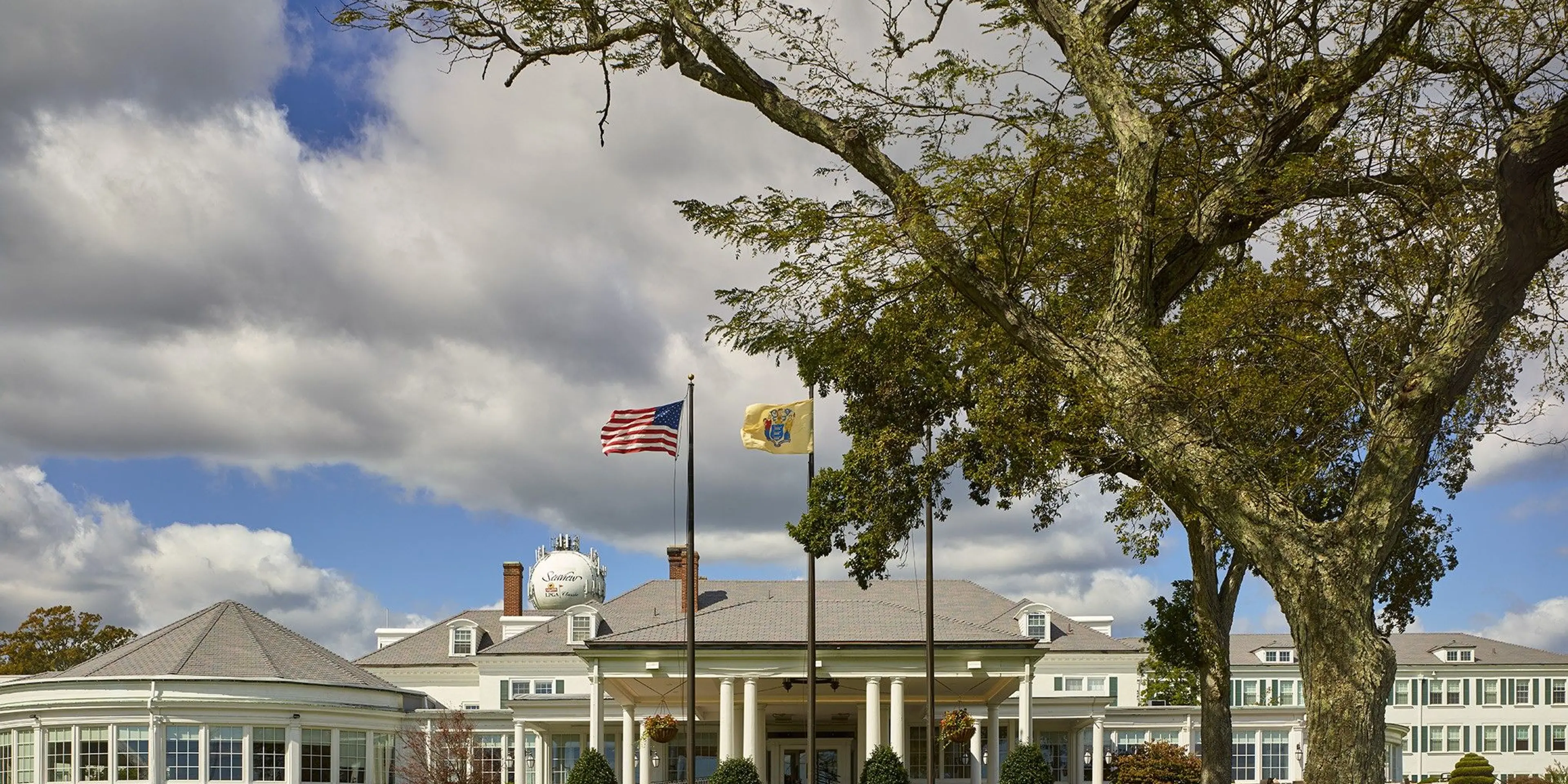 Landscape putting greens and fairway photo of the Seaview Hotel and Golf Club golf course