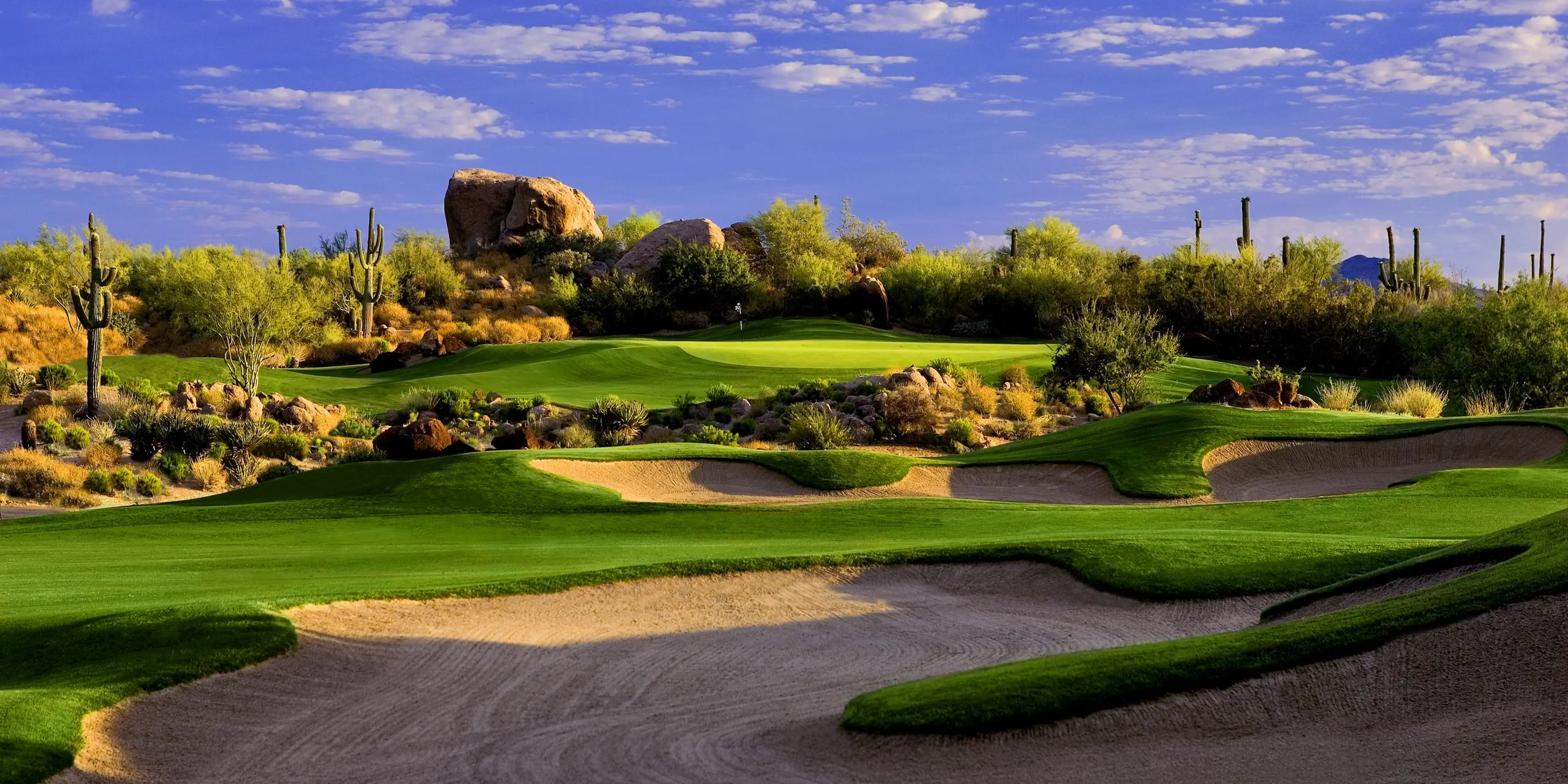 Landscape putting greens and fairway photo of the Troon North Golf Club golf course