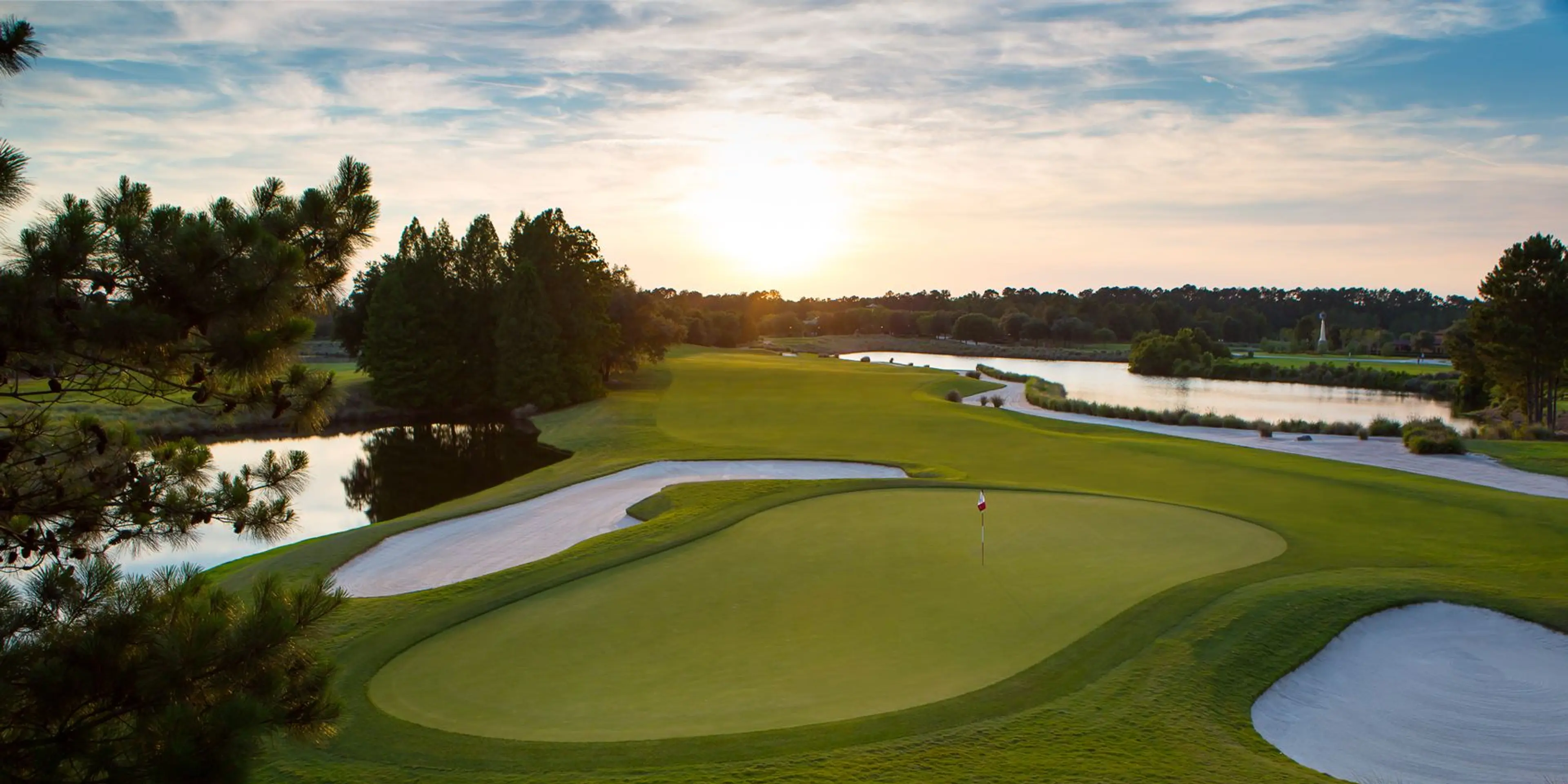 Landscape putting greens and fairway photo of the World Golf Village golf course